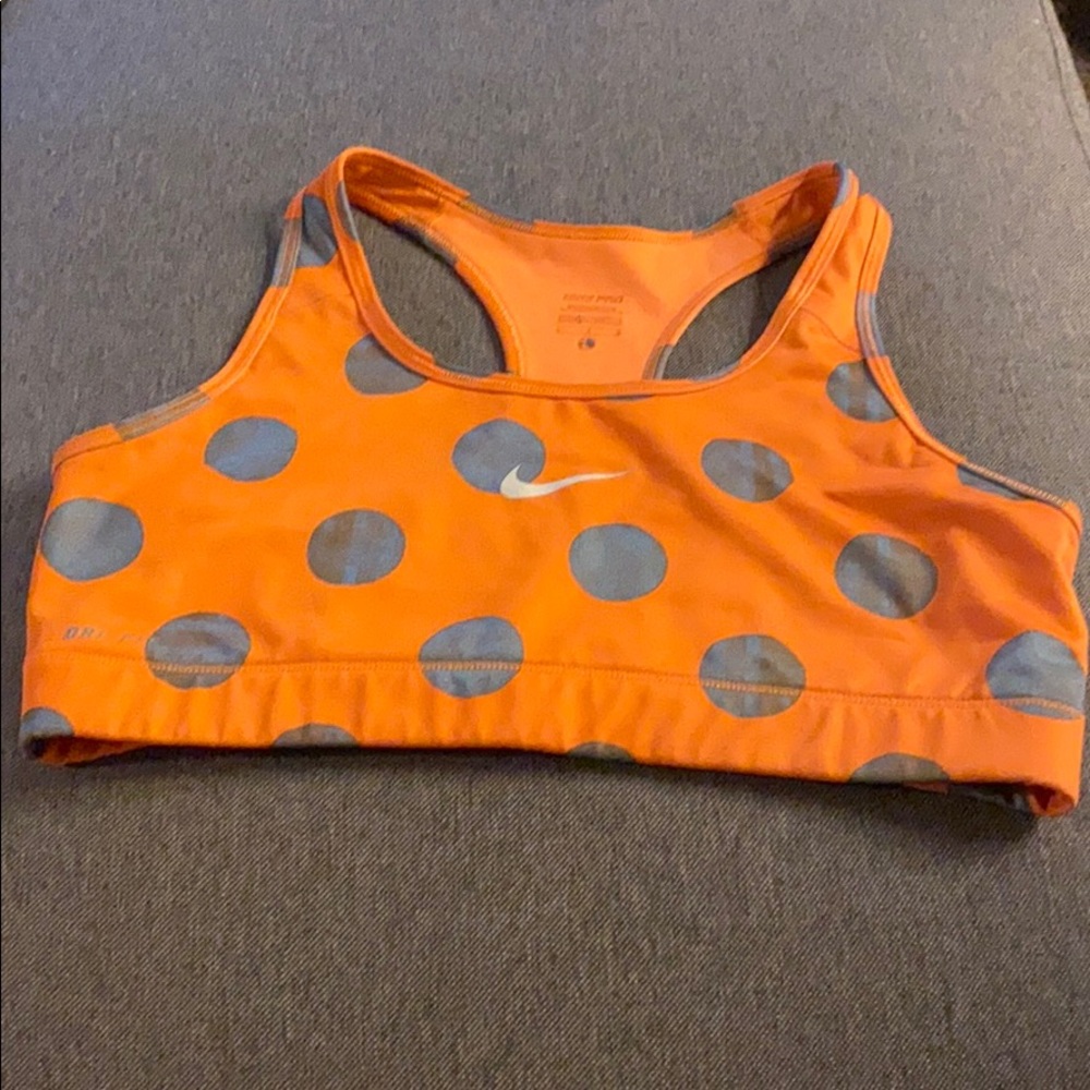 Nike pro sports bra